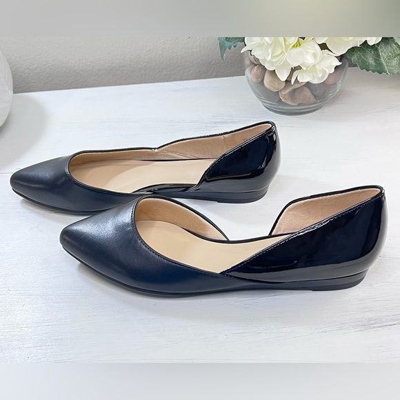 Life Stride Simply Comfort Flex Flats, Black Patent Leather on heel, Size 7.5 - Picture 2 of 8